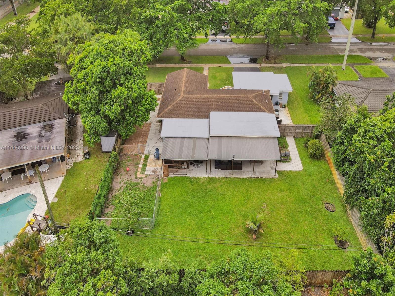 PLANTATION GARDENS 4TH SE - Residential Lease