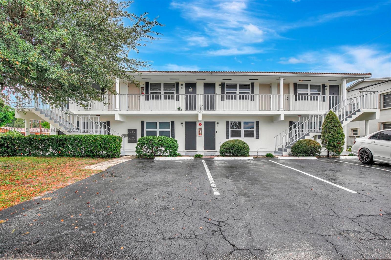1520 Ne 56th St 2, Fort Lauderdale, Broward County, Florida - 1 Bedrooms  
1 Bathrooms - 