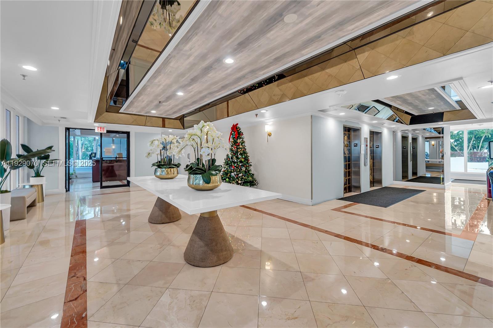 3200 Collins Ave 12-8