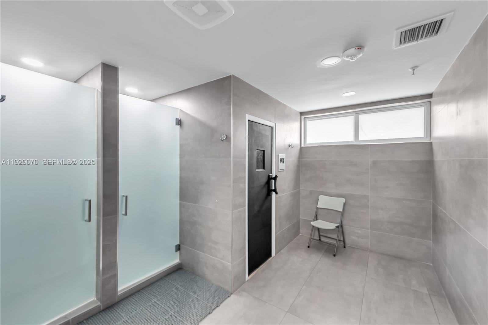 PORTUGAL TOWERS CONDO - Residential