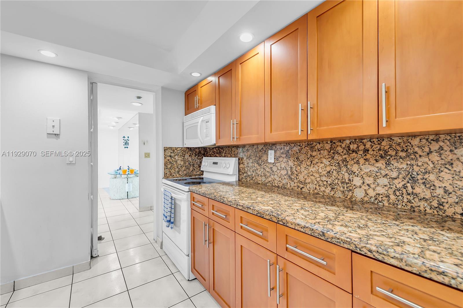 PORTUGAL TOWERS CONDO - Residential