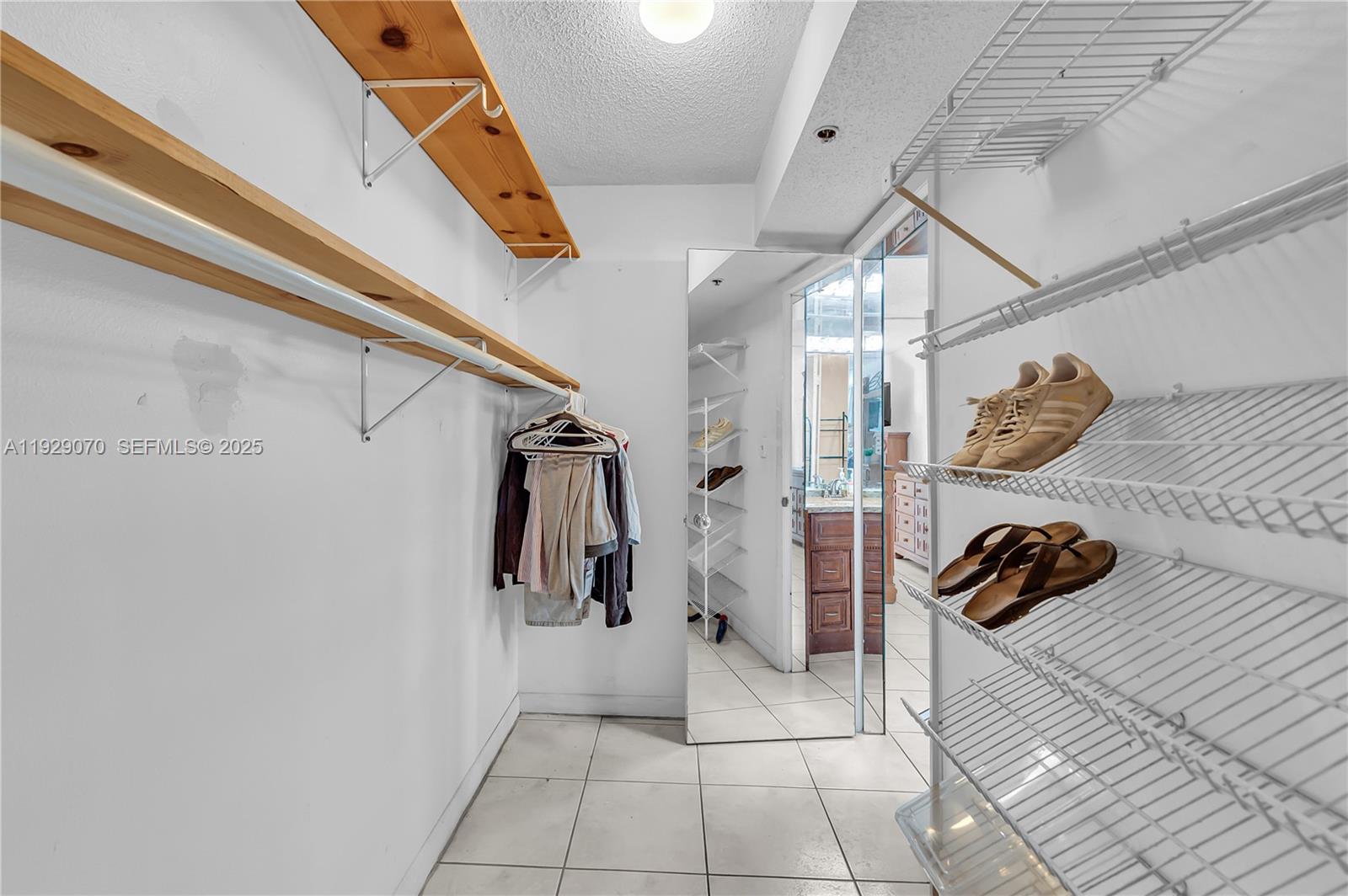 PORTUGAL TOWERS CONDO - Residential