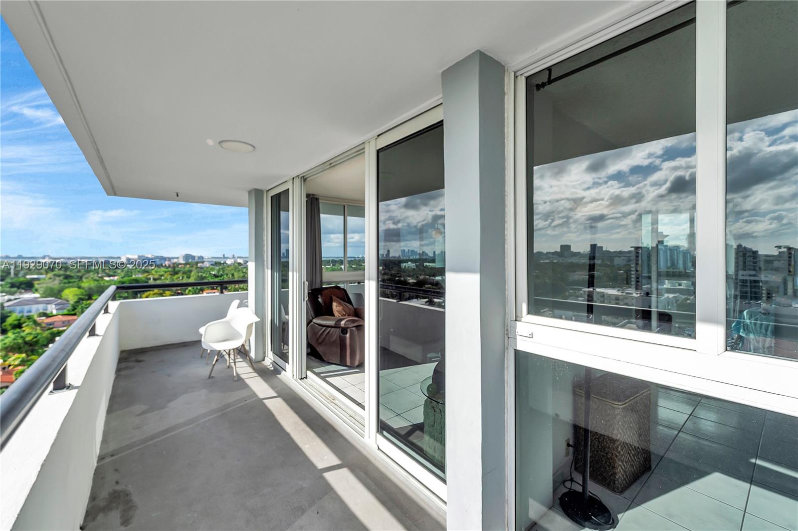 PORTUGAL TOWERS CONDO - Residential