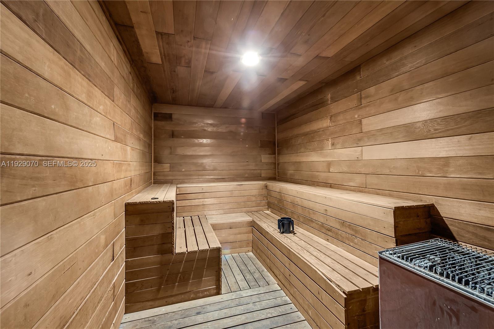 PORTUGAL TOWERS CONDO - Residential