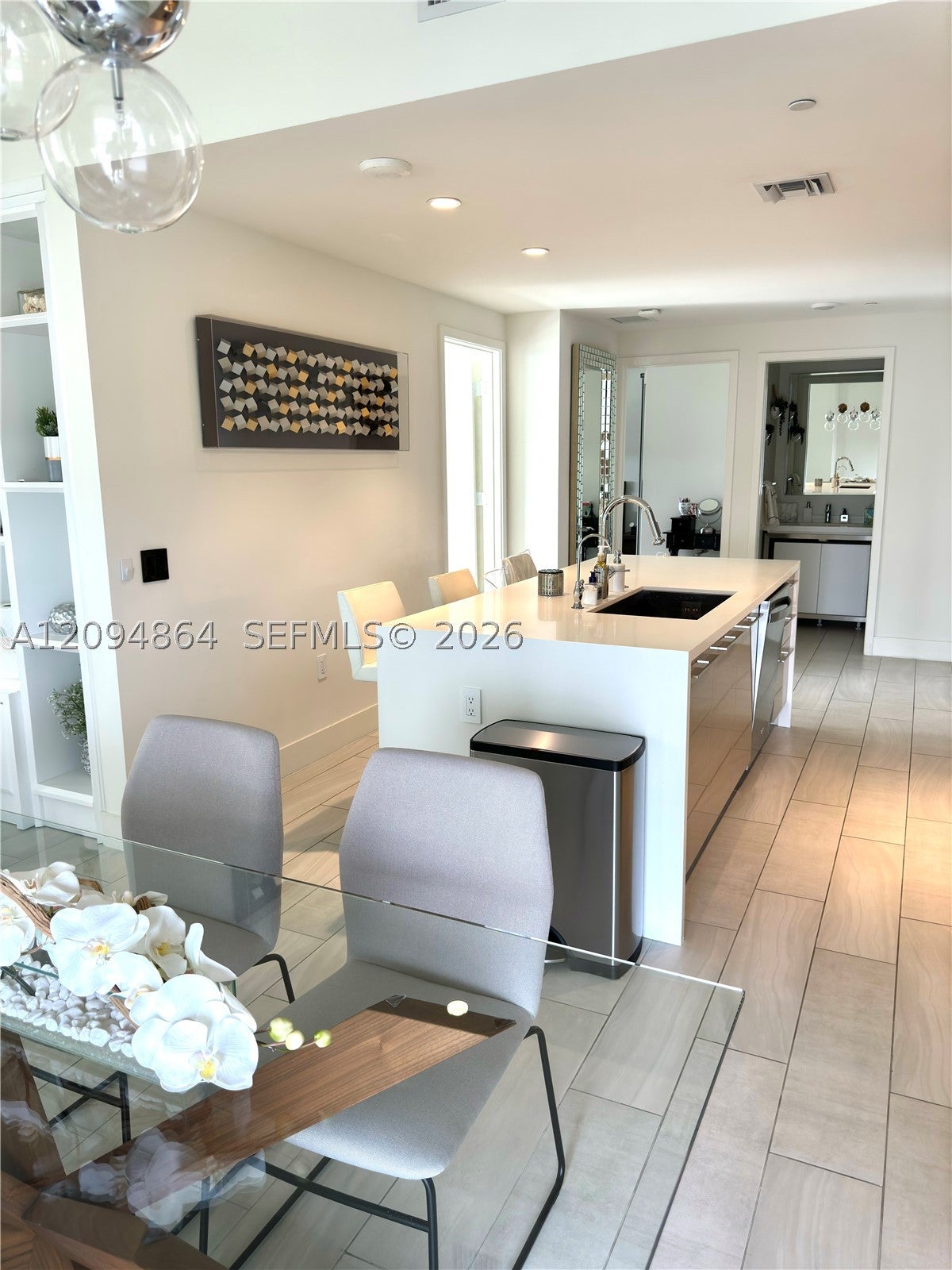 2000 Metropica Way 2109
