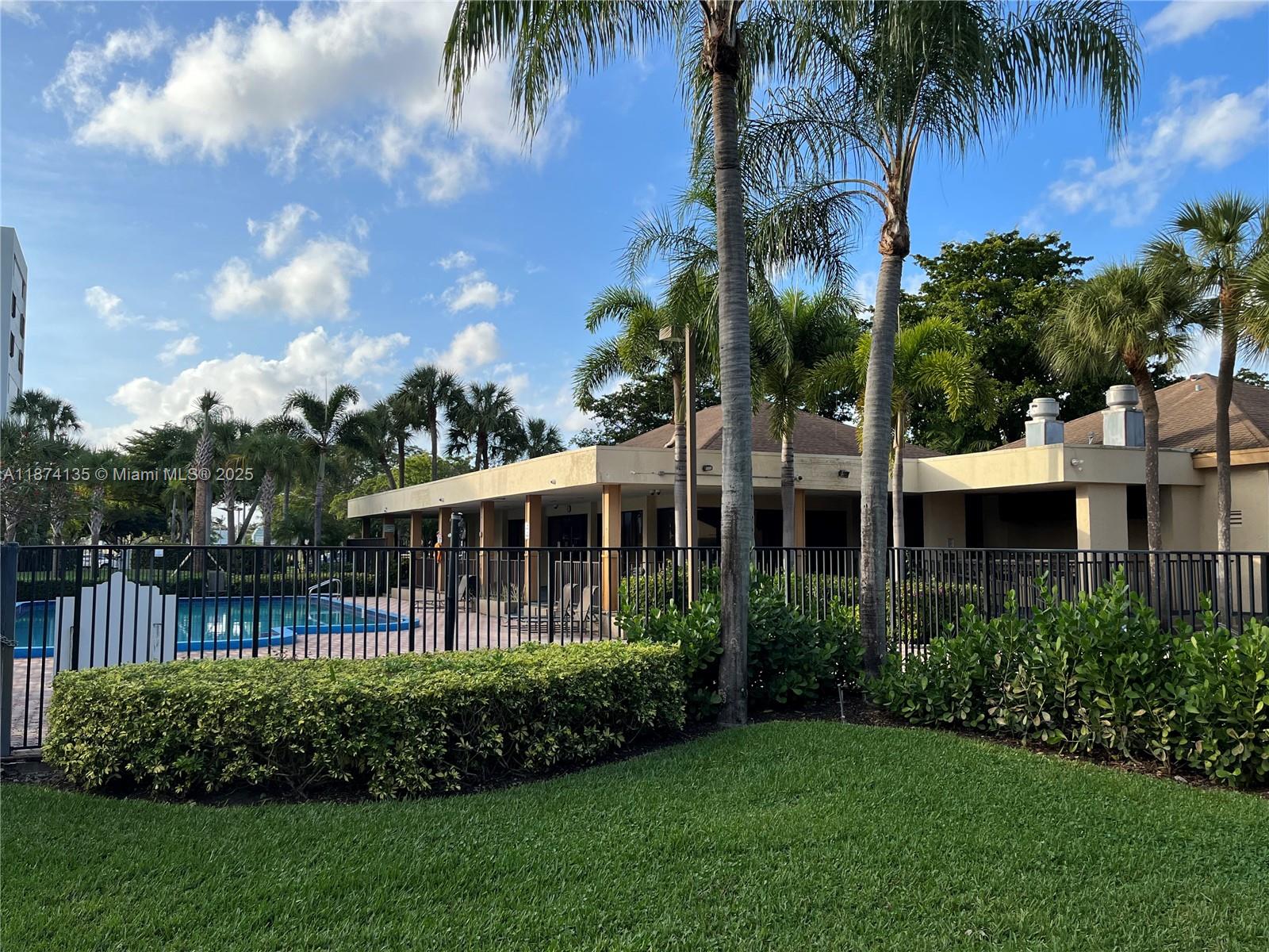 VILLAS AT MEADOW LAKES - Residential Lease