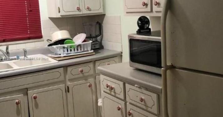 HOVIANNA II APTS CONDO - Residential