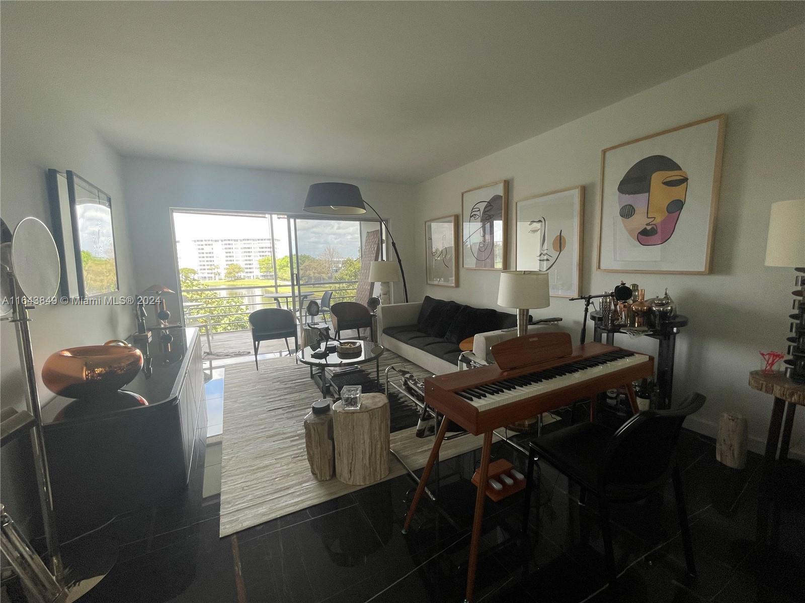 NO 6 PALM-AIRE COUNTRY CL - Residential