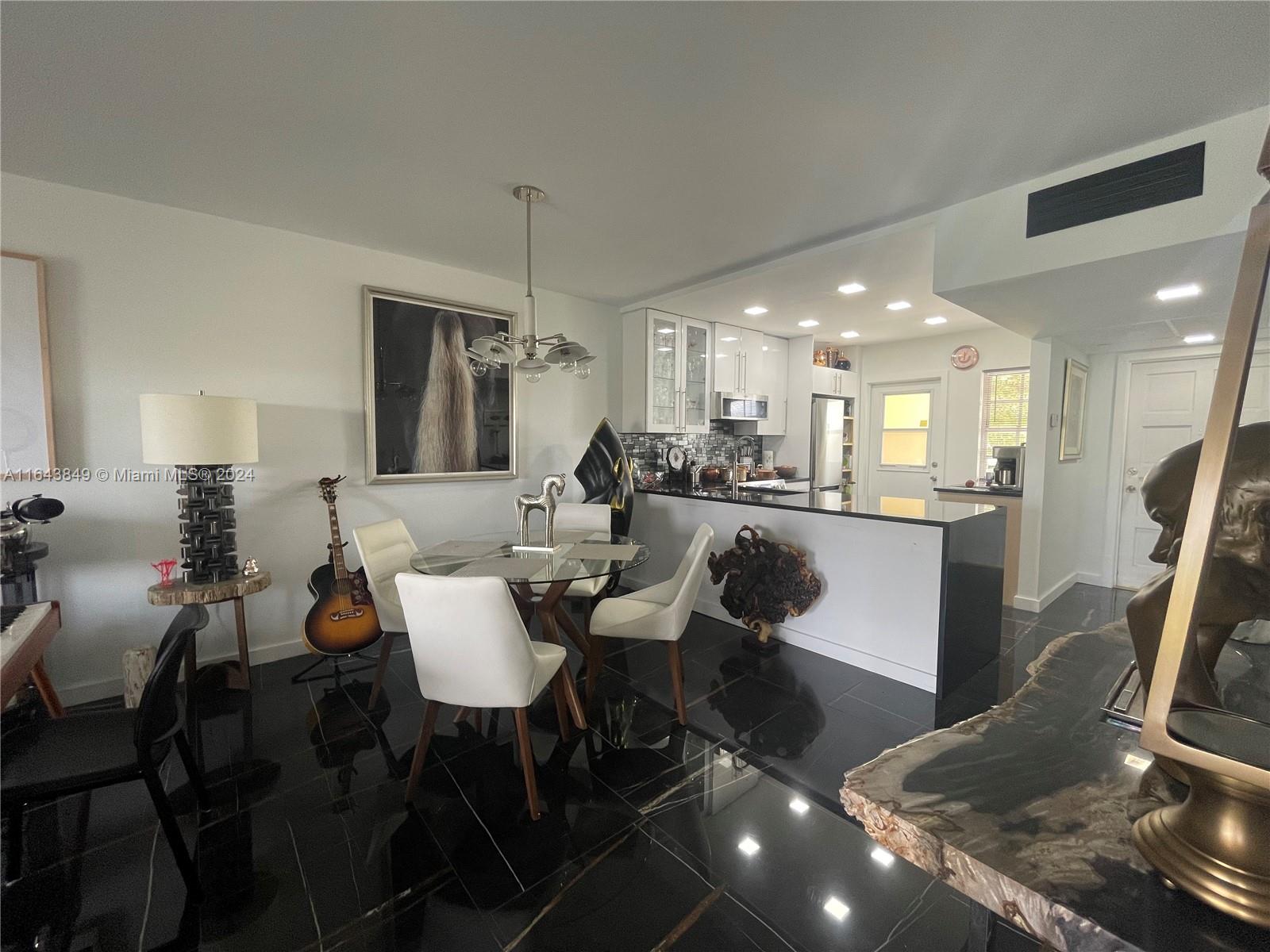 NO 6 PALM-AIRE COUNTRY CL - Residential