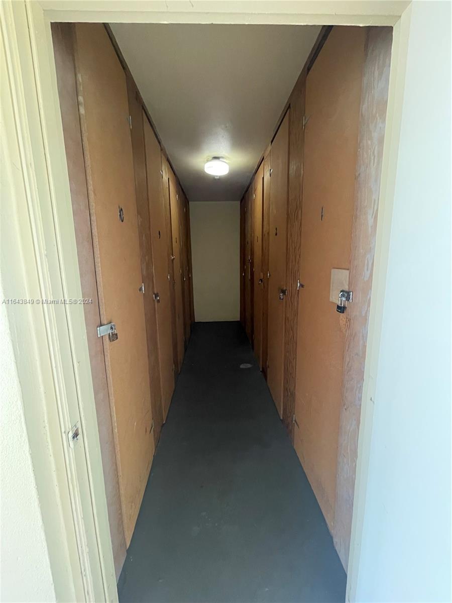 NO 6 PALM-AIRE COUNTRY CL - Residential