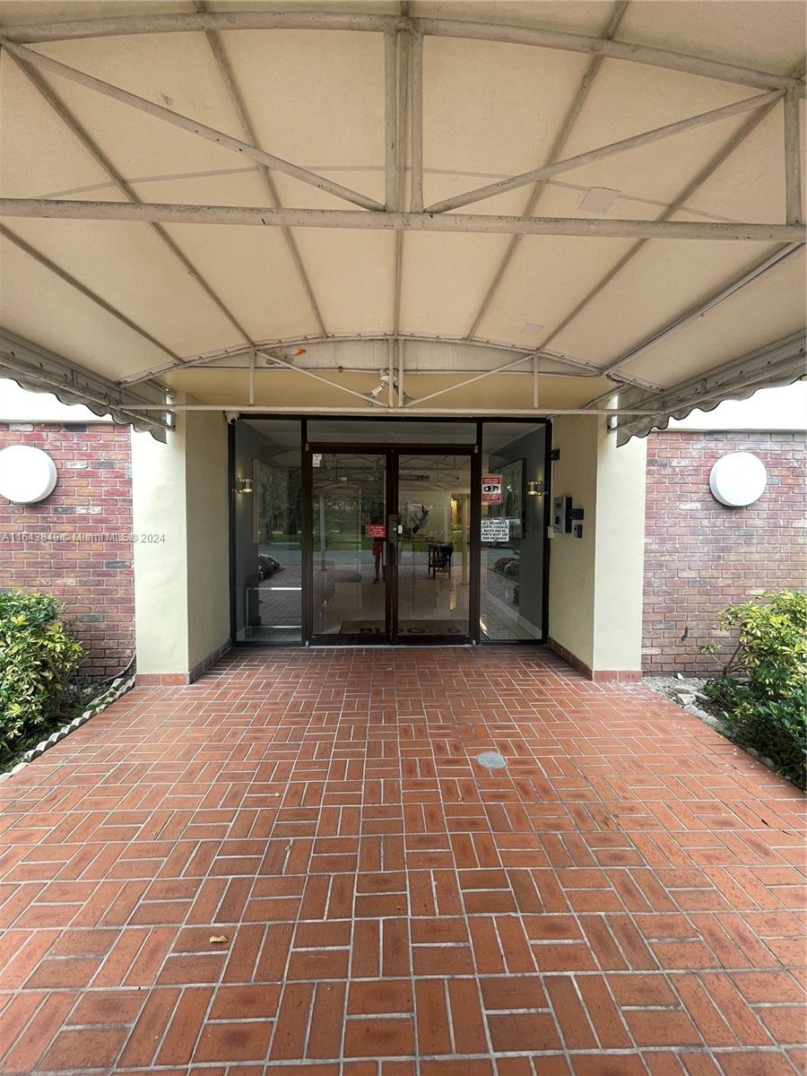 NO 6 PALM-AIRE COUNTRY CL - Residential