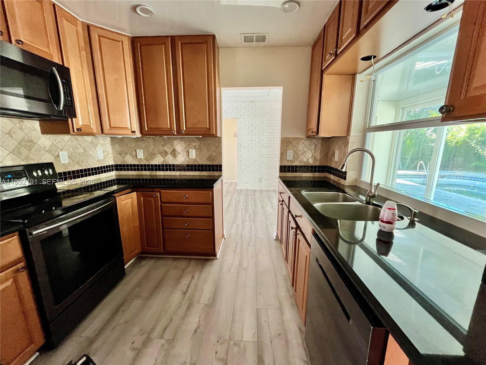 ROYAL PALM ACRES FIFTH SE - Residential