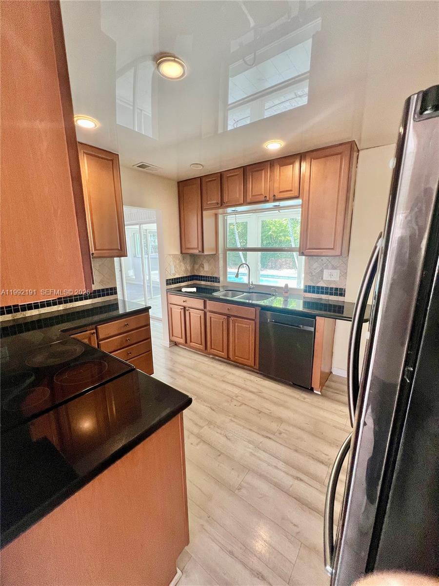ROYAL PALM ACRES FIFTH SE - Residential