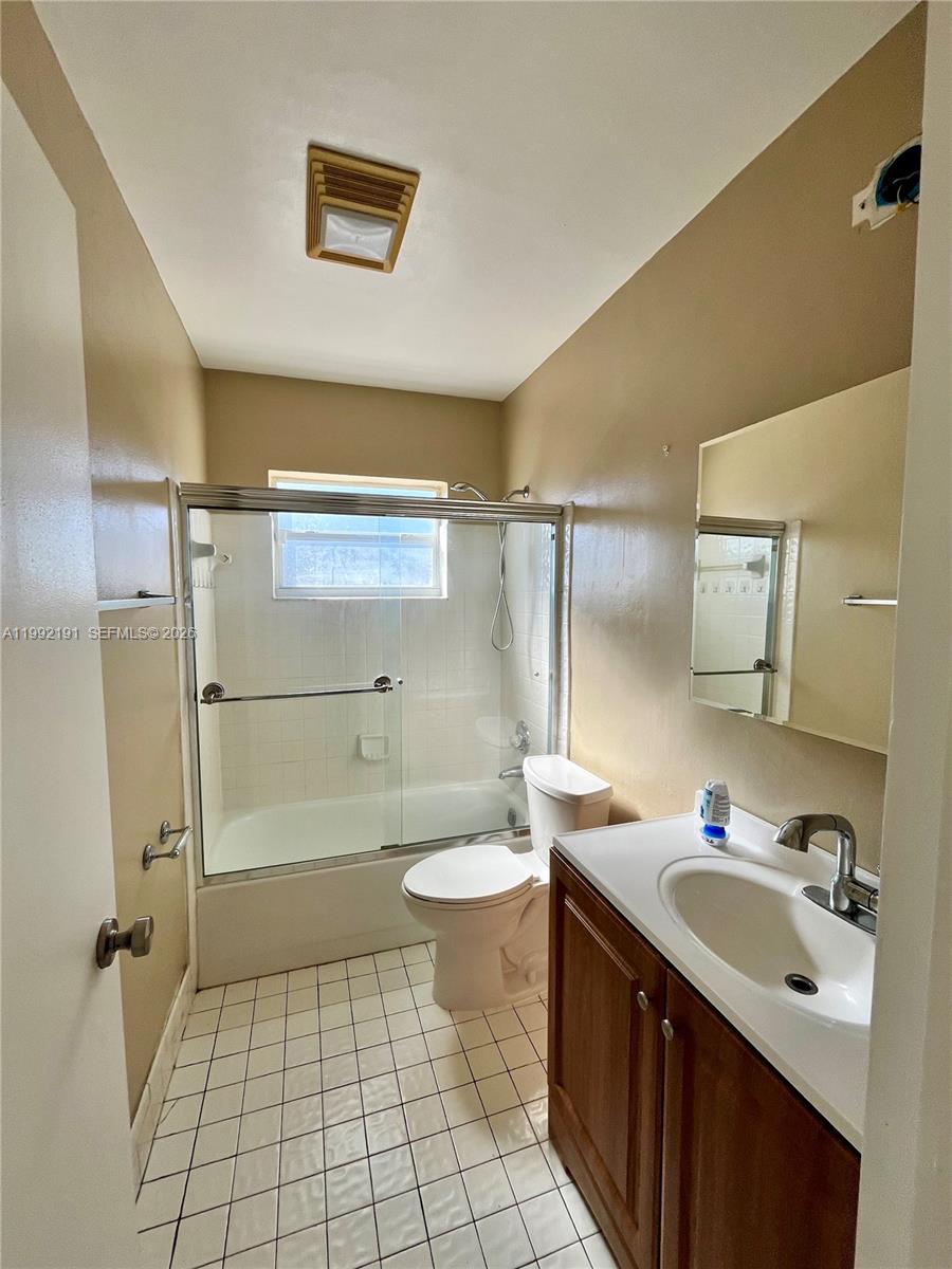 ROYAL PALM ACRES FIFTH SE - Residential