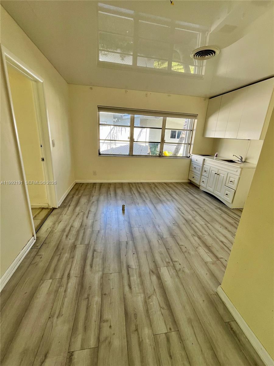 ROYAL PALM ACRES FIFTH SE - Residential