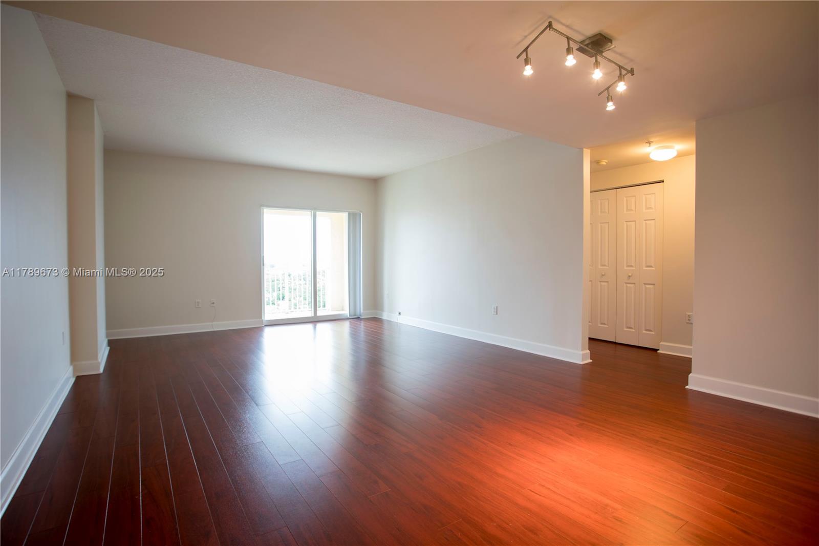 50 SW Menores Ave 732