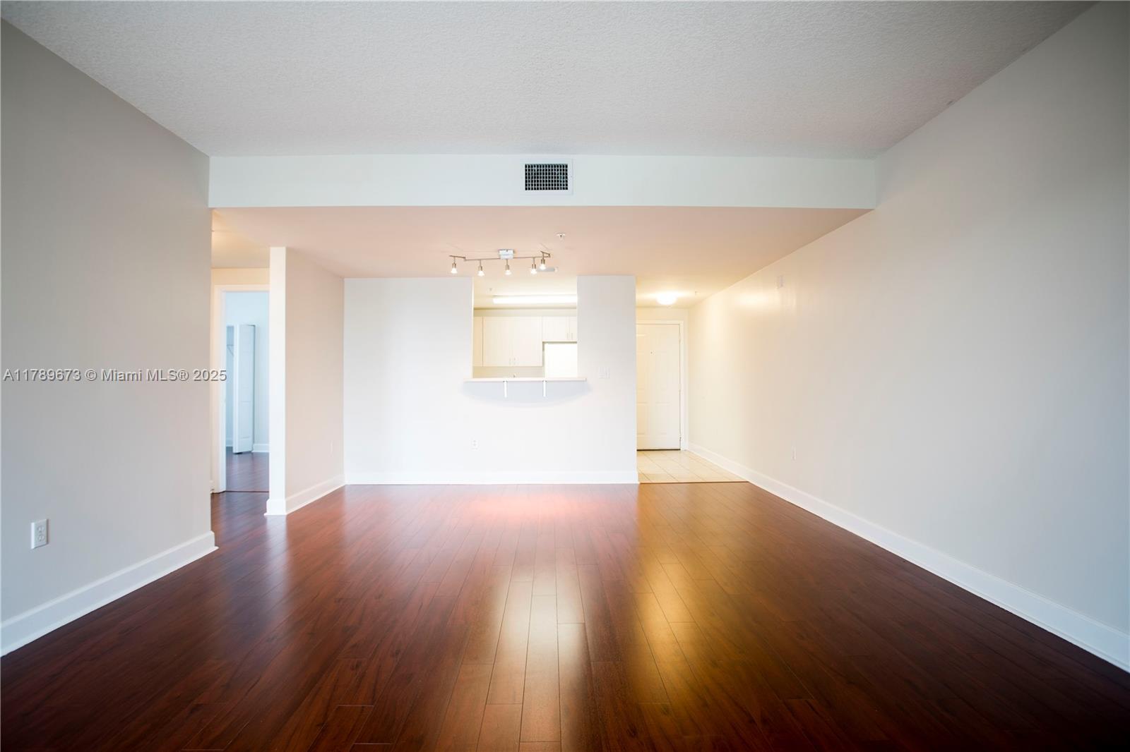 50 SW Menores Ave 732