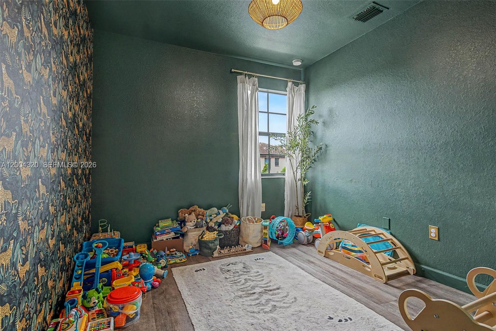 COCO PALM ESTATES - Residential