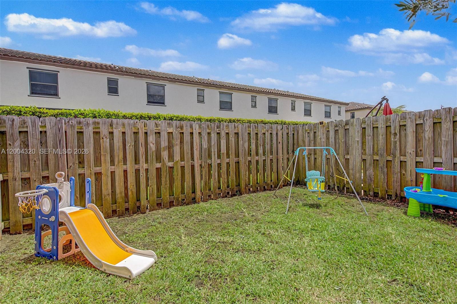 COCO PALM ESTATES - Residential