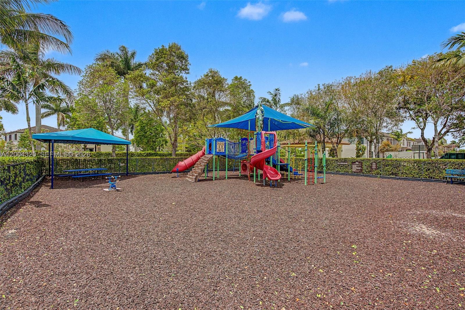 COCO PALM ESTATES - Residential