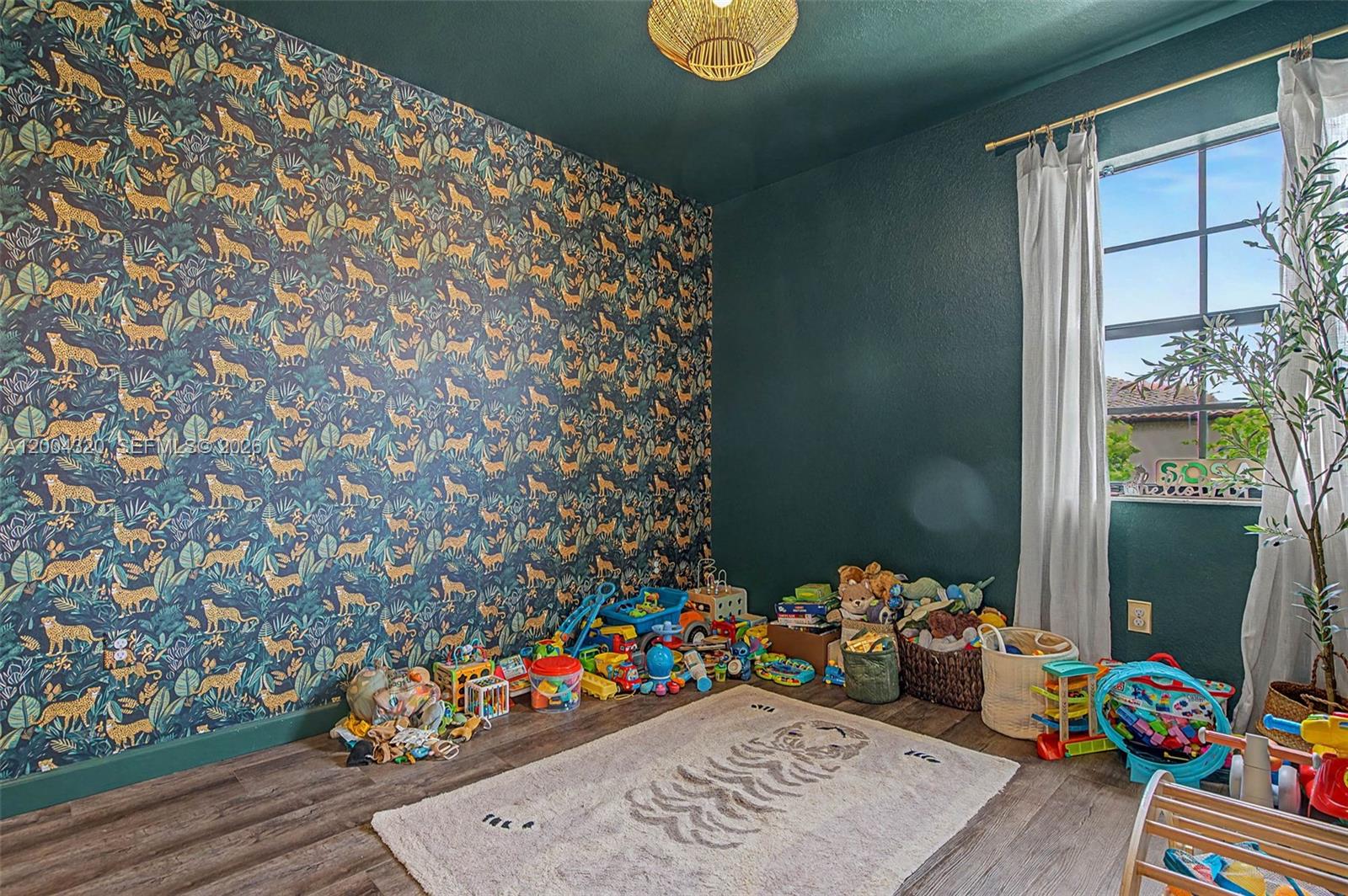 COCO PALM ESTATES - Residential