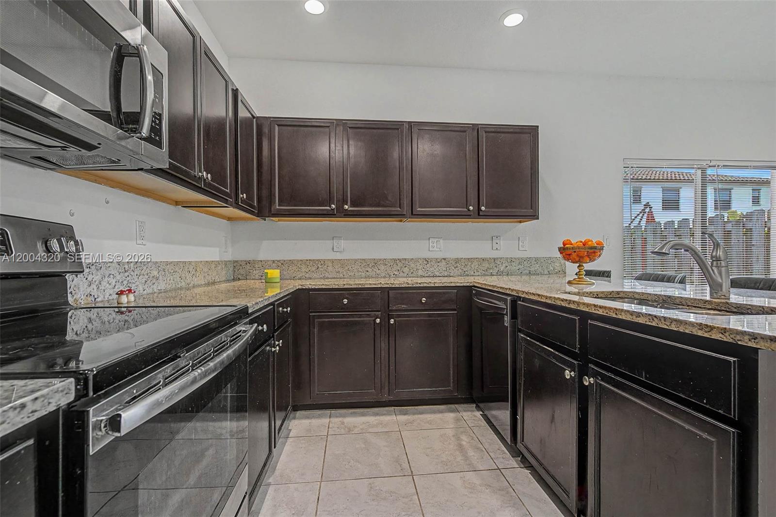 COCO PALM ESTATES - Residential