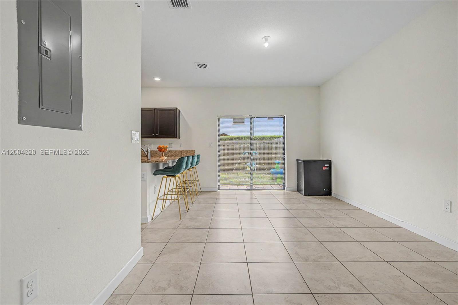 COCO PALM ESTATES - Residential