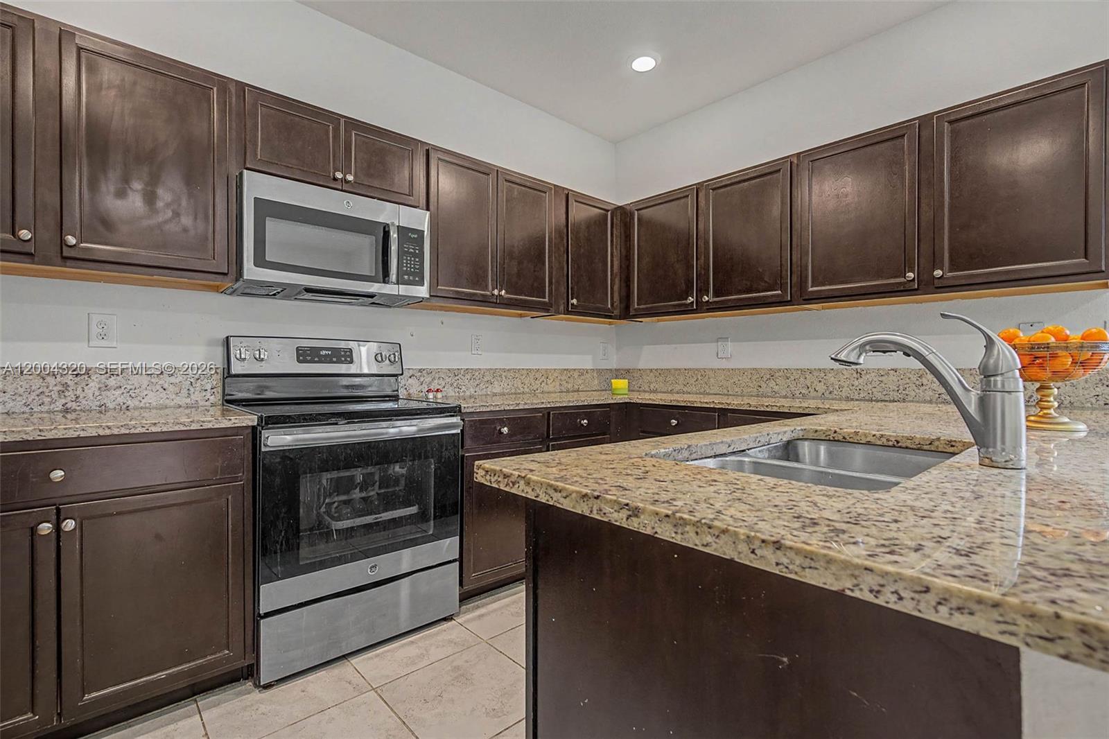 COCO PALM ESTATES - Residential