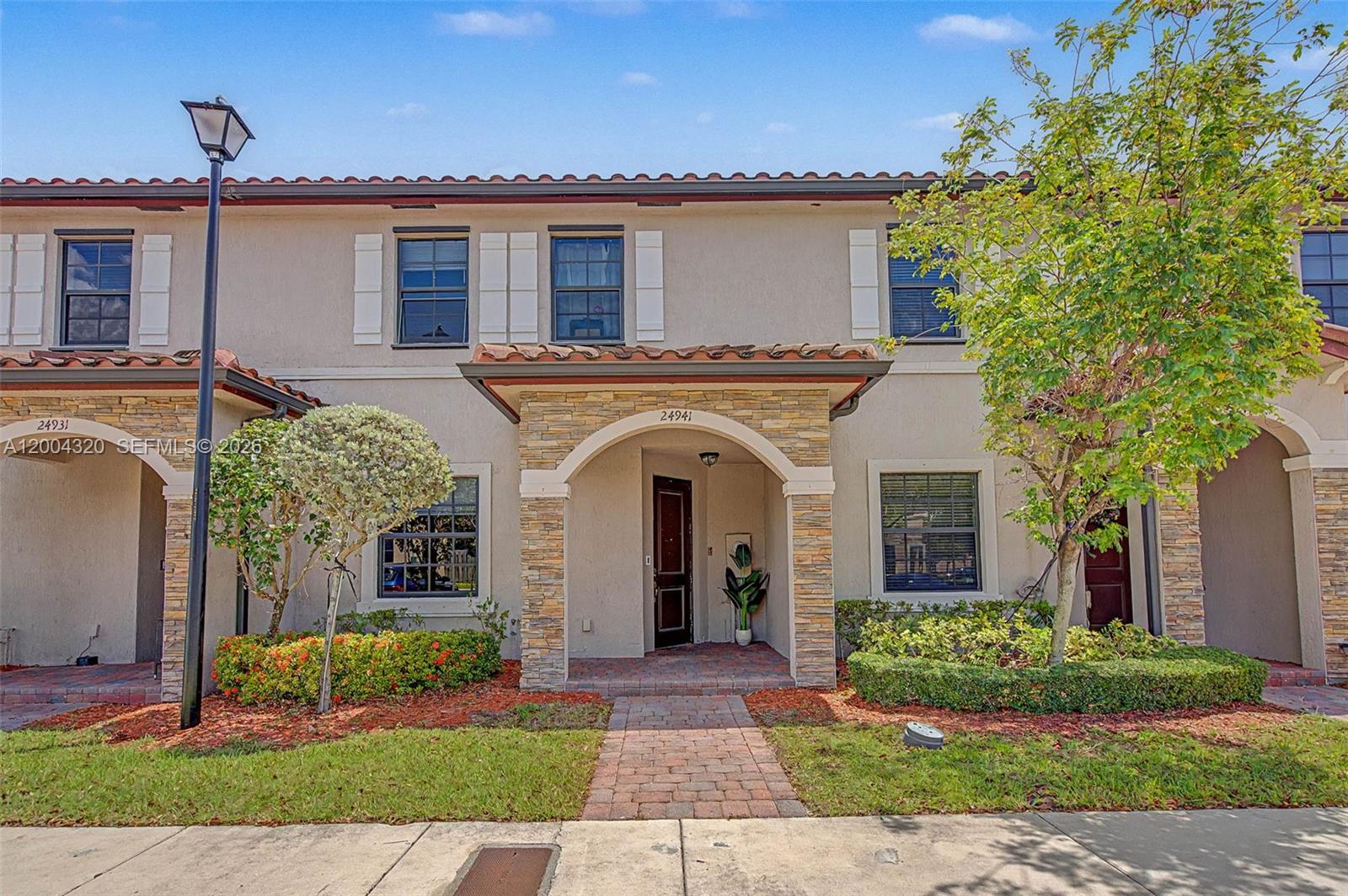 COCO PALM ESTATES - Residential