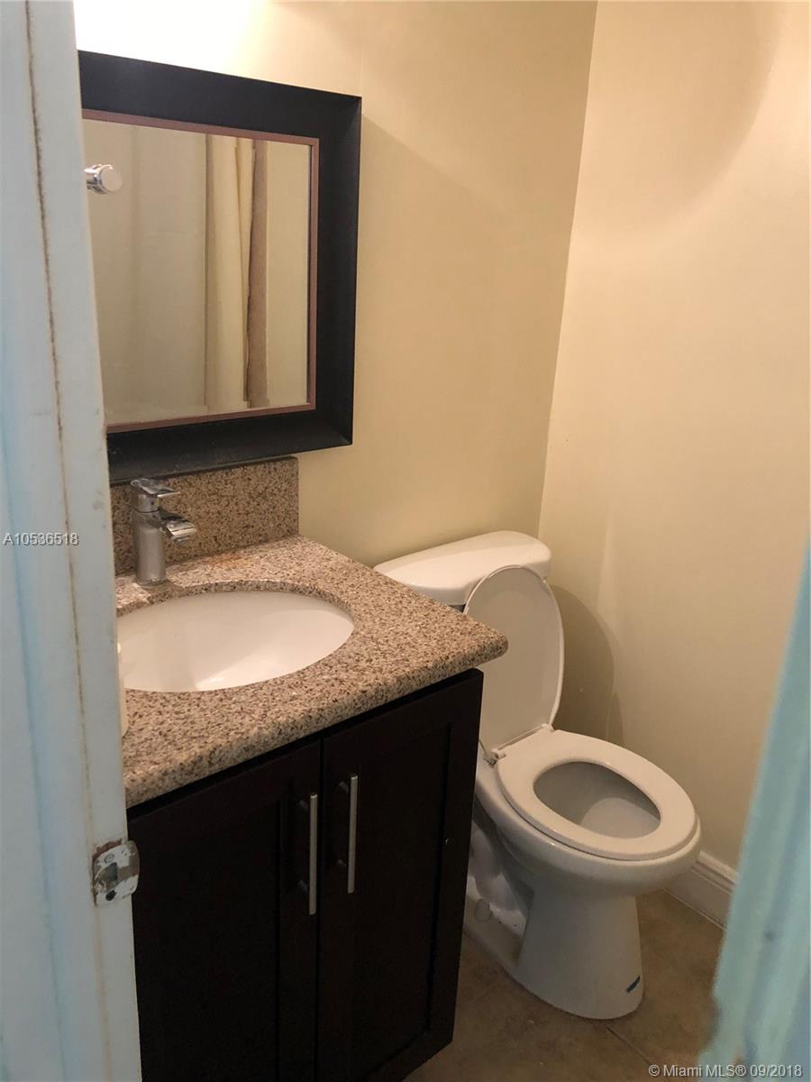 DADELAND PLACE CONDO - Residential Lease