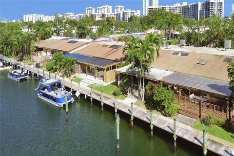 Photo of 2619 S Parkview Dr, Hallandale Beach, FL 33009 (MLS # A11954792)