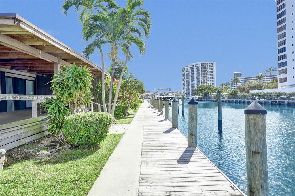 Photo of 2619 S Parkview Dr, Hallandale Beach, FL 33009 (MLS # A11954792)