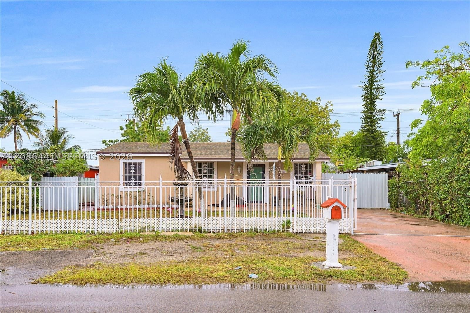 9460 NW 35th Ct