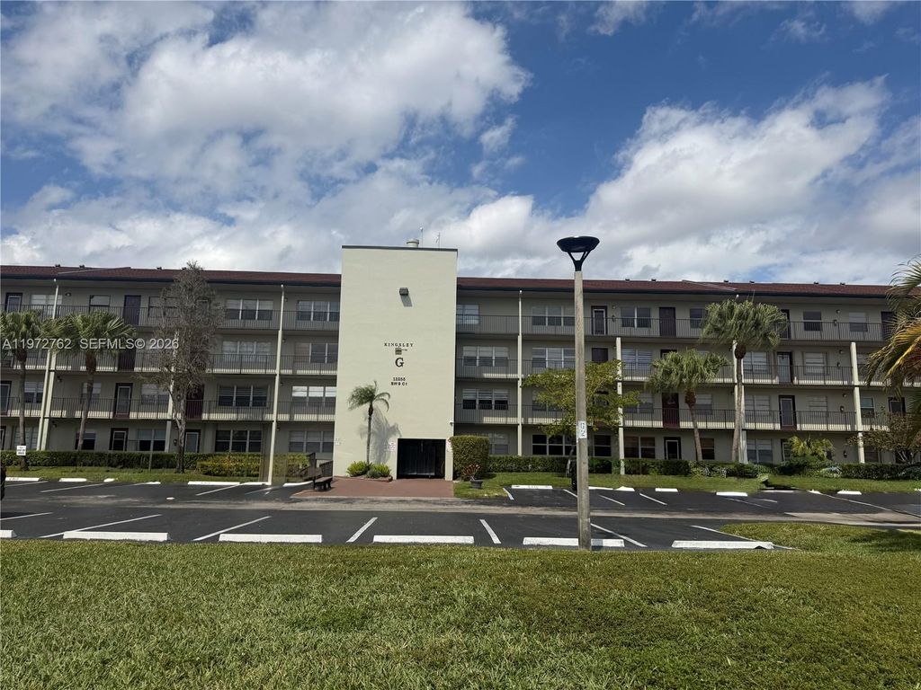 Photo of 13255 SW 9th Ct #209G, Pembroke Pines, FL 33027 (MLS # A11972762)