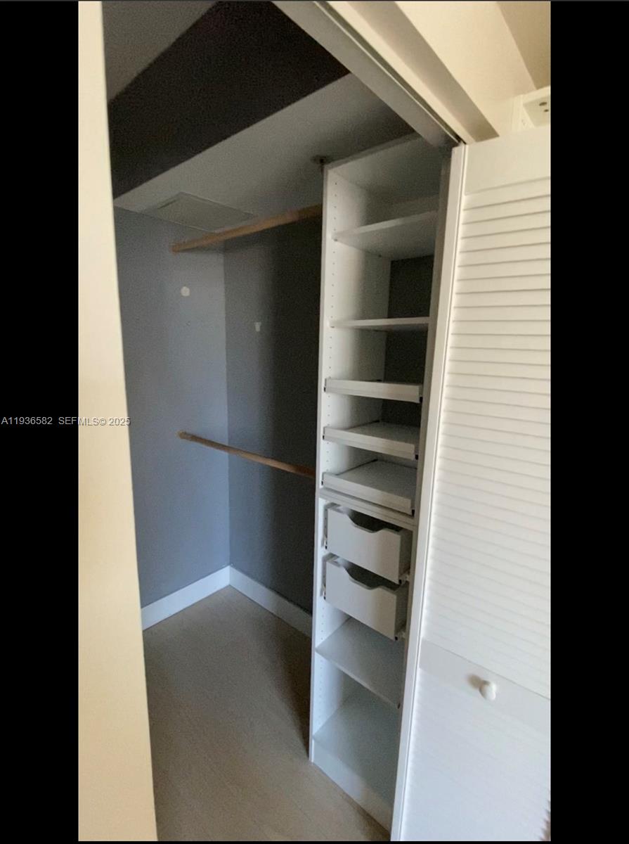 325 S Biscayne Blvd 3221