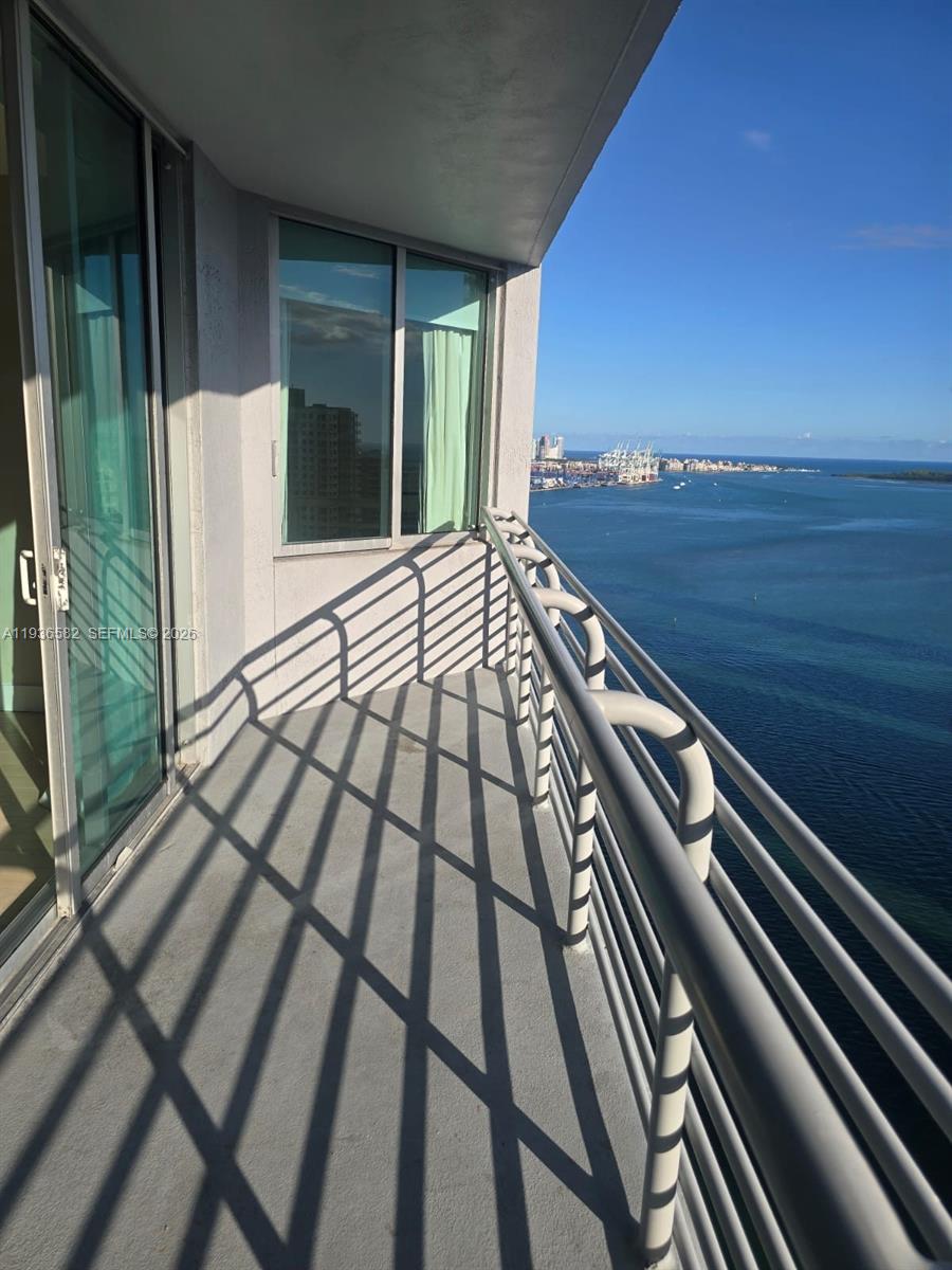 325 S Biscayne Blvd 3221