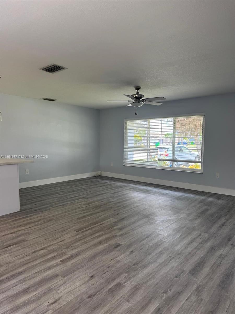 Beautifully updated 3BR/2BA single-family home in sought-after Sunrise! Features new kitchen w/quartz counters, black appliances & upgraded cabinets. Freshly painted inside & out in modern gray/white tones. Waterproof vinyl floors throughout, upgraded baths, large fenced yard w/storage shed. Garage converted to 3rd bedroom. Prime location near Sawgrass Expressway, FL Turnpike, shopping (Publix, Walgreens, Sawgrass Mills), dining & good schools.
**NO HOA APPROVAL—move in fast!**