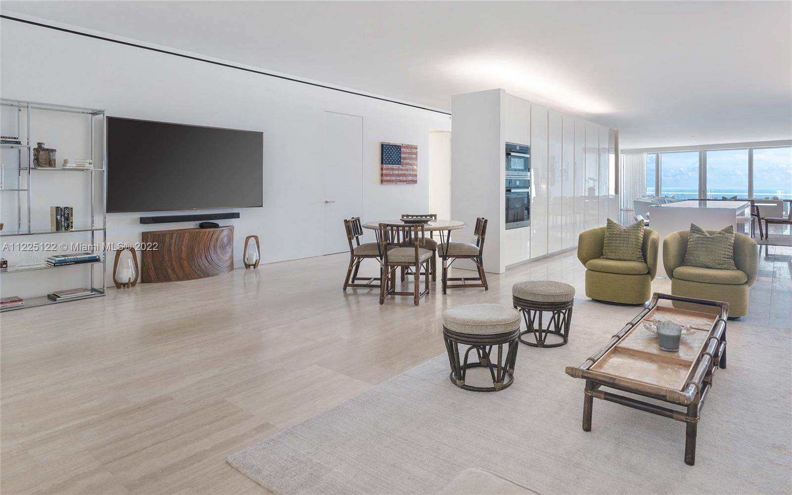 SURF CLUB CONDO - Residential