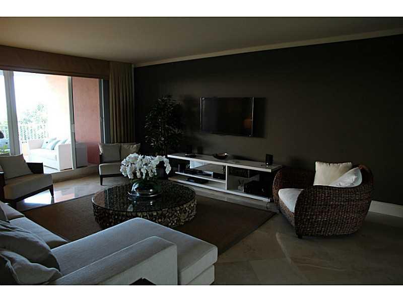 CLUB TOWER ONE CONDO - Residential Lease