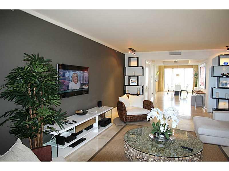 CLUB TOWER ONE CONDO - Residential Lease