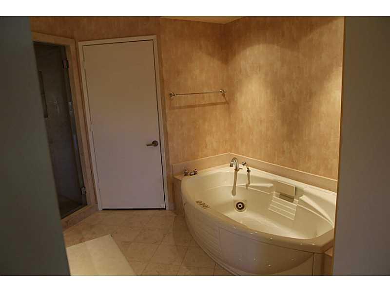 CLUB TOWER ONE CONDO - Residential Lease