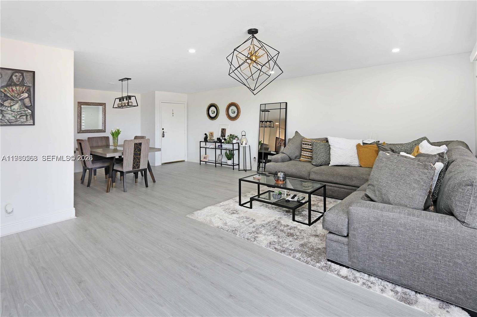 RACQUET CLUB OF KENDALE L - Residential