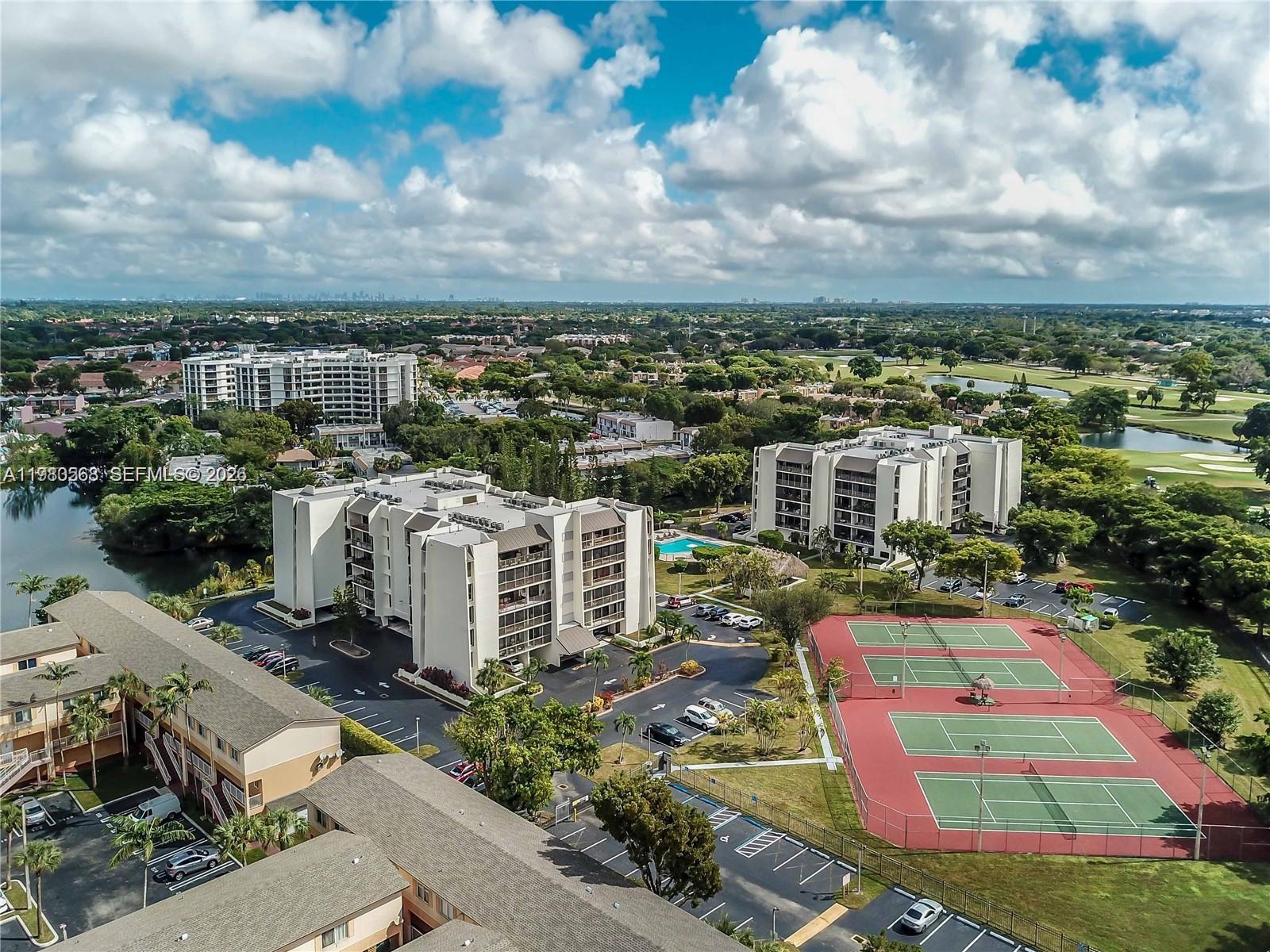 RACQUET CLUB OF KENDALE L - Residential