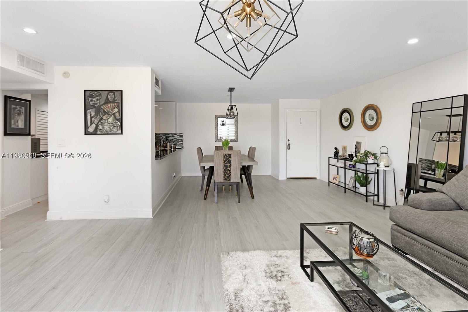 RACQUET CLUB OF KENDALE L - Residential