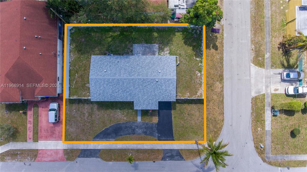 Photo of 2856 N Funston St, Hollywood, FL 33020 (MLS # A11968914)