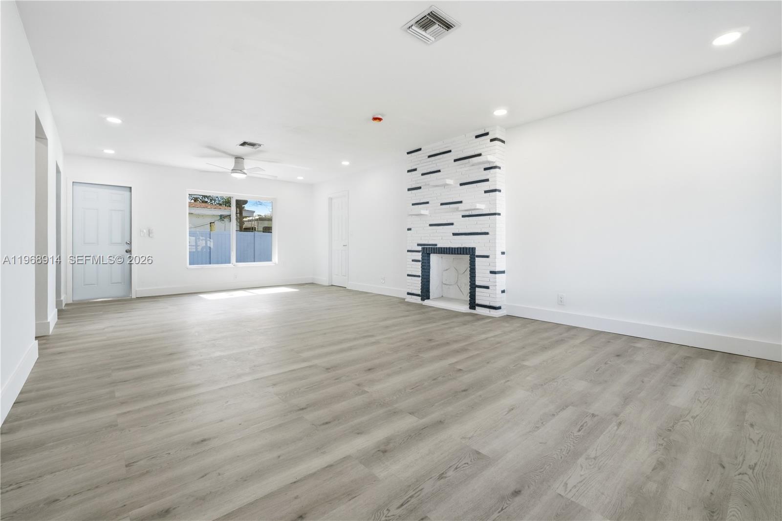 SOUTH HOLLYWOOD AMD PLAT - Residential