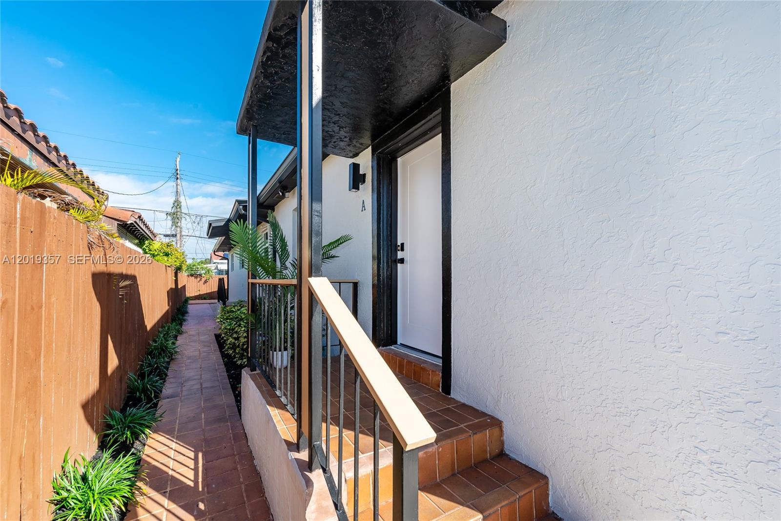 GRAPELAND HEIGHTS - Residential Income
