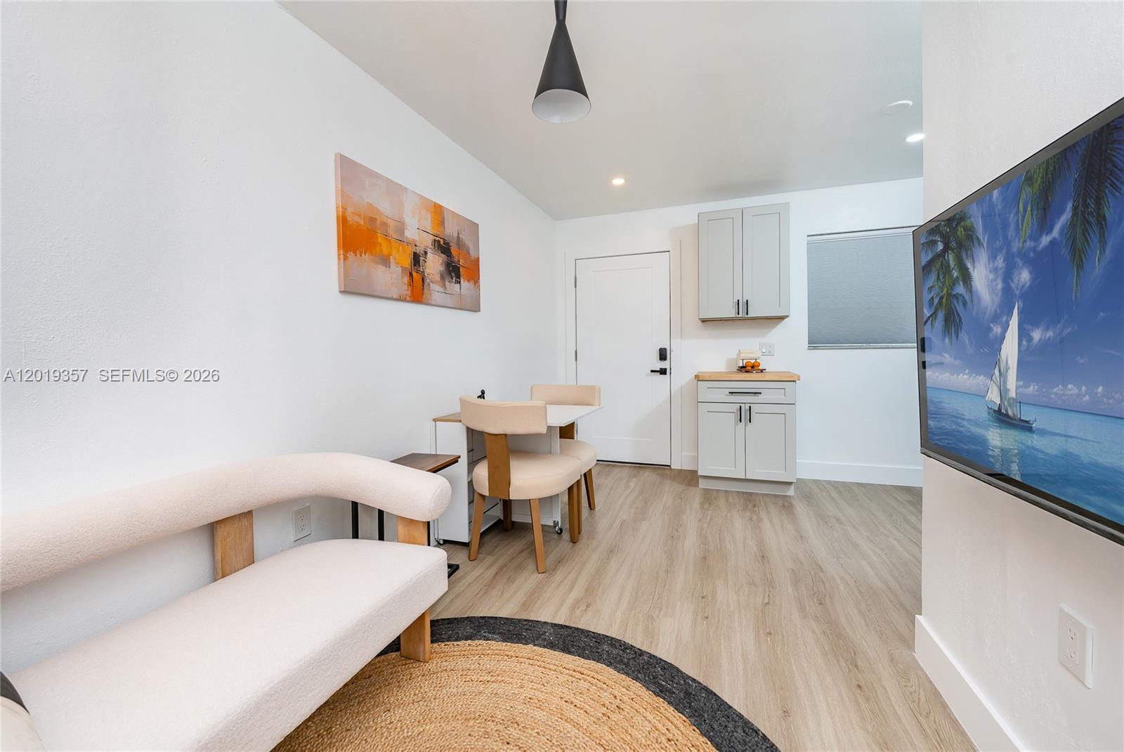 GRAPELAND HEIGHTS - Residential Income