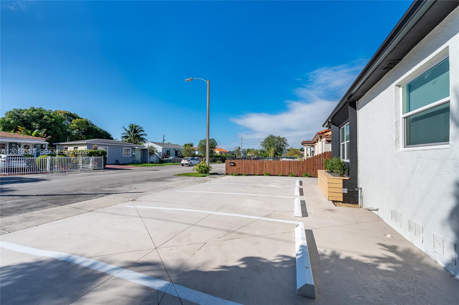 GRAPELAND HEIGHTS - Residential Income
