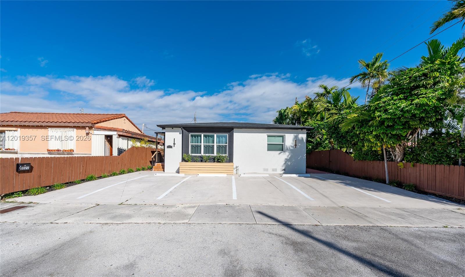 GRAPELAND HEIGHTS - Residential Income